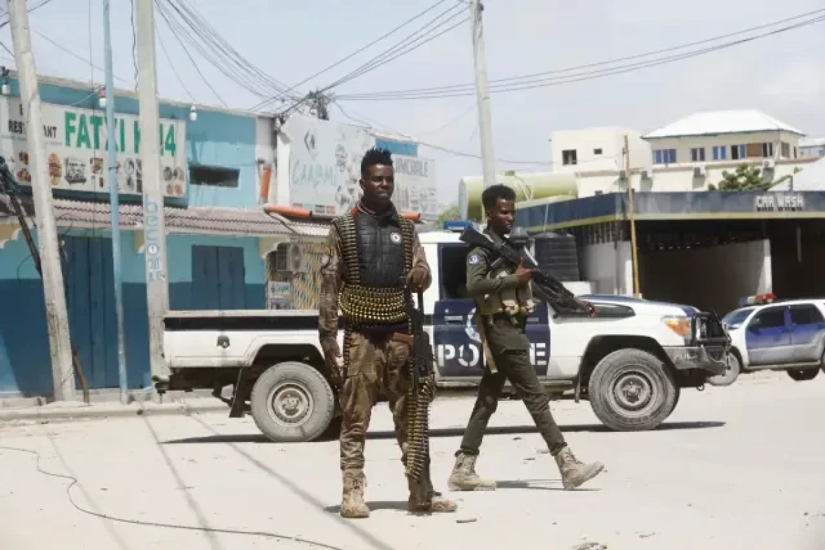 Al Shabaab claims responsibility for attack on restaurant in Somali capital