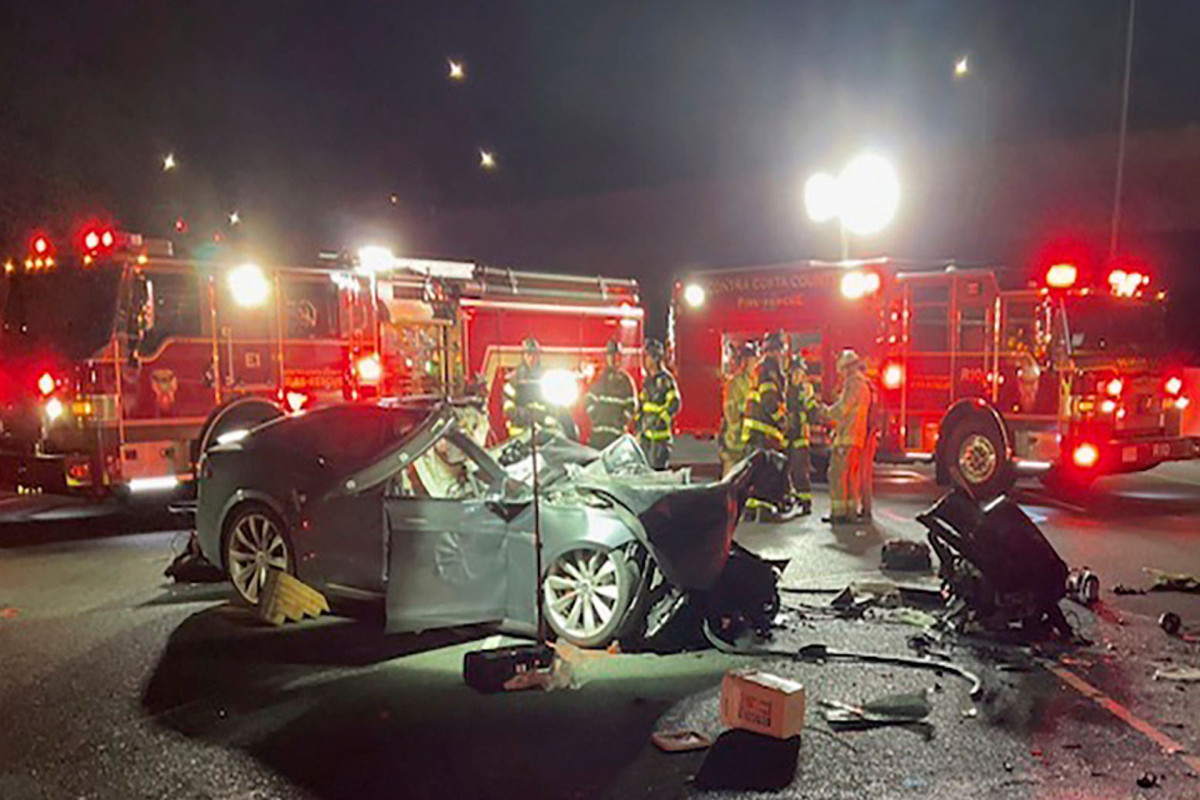 СМИ: В США в авариях с участием Tesla с активной системой Autopilot погибли 17 человек