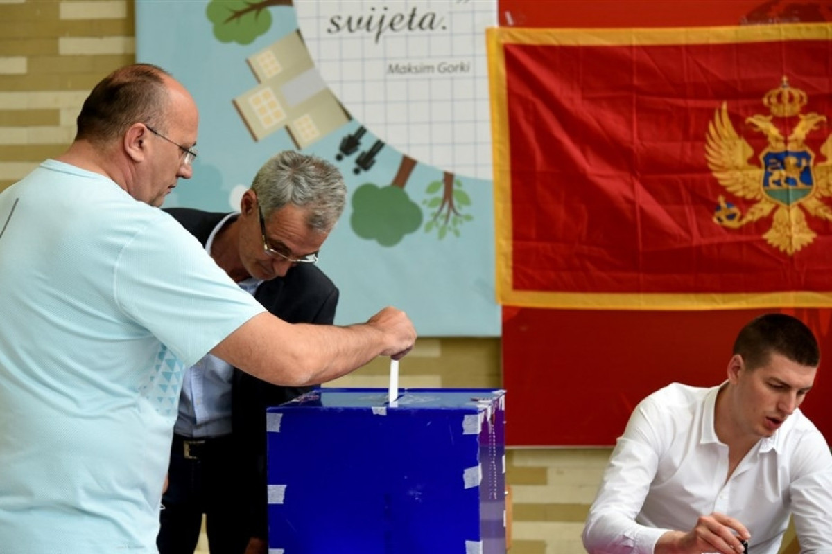 Monteneqroda parlament seçkiləri keçirilir