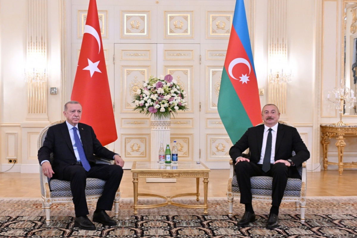 Azərbaycan və Türkiyə prezidentlərinin təkbətək görüşü keçirilib - YENİLƏNİB 