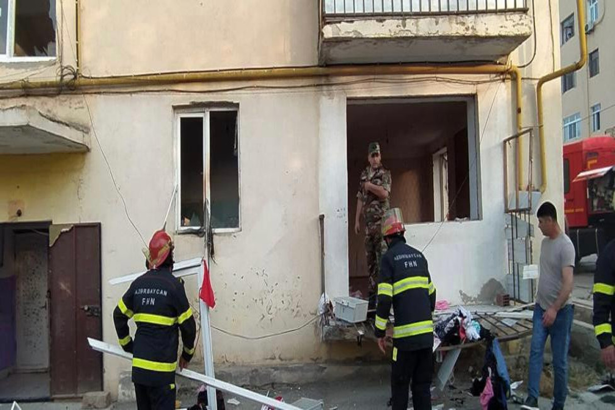 Siyəzəndə yaşayış binasında partlayış olub, 3 nəfər xəsarət alıb - FOTO  - YENİLƏNİB-1 
