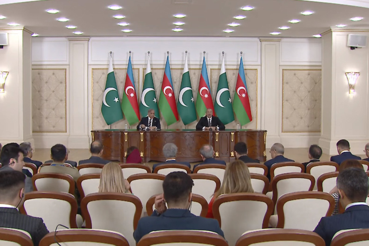 Azərbaycan və Pakistan liderləri mətbuata bəyanatlarla çıxış edirlər - VİDEO 