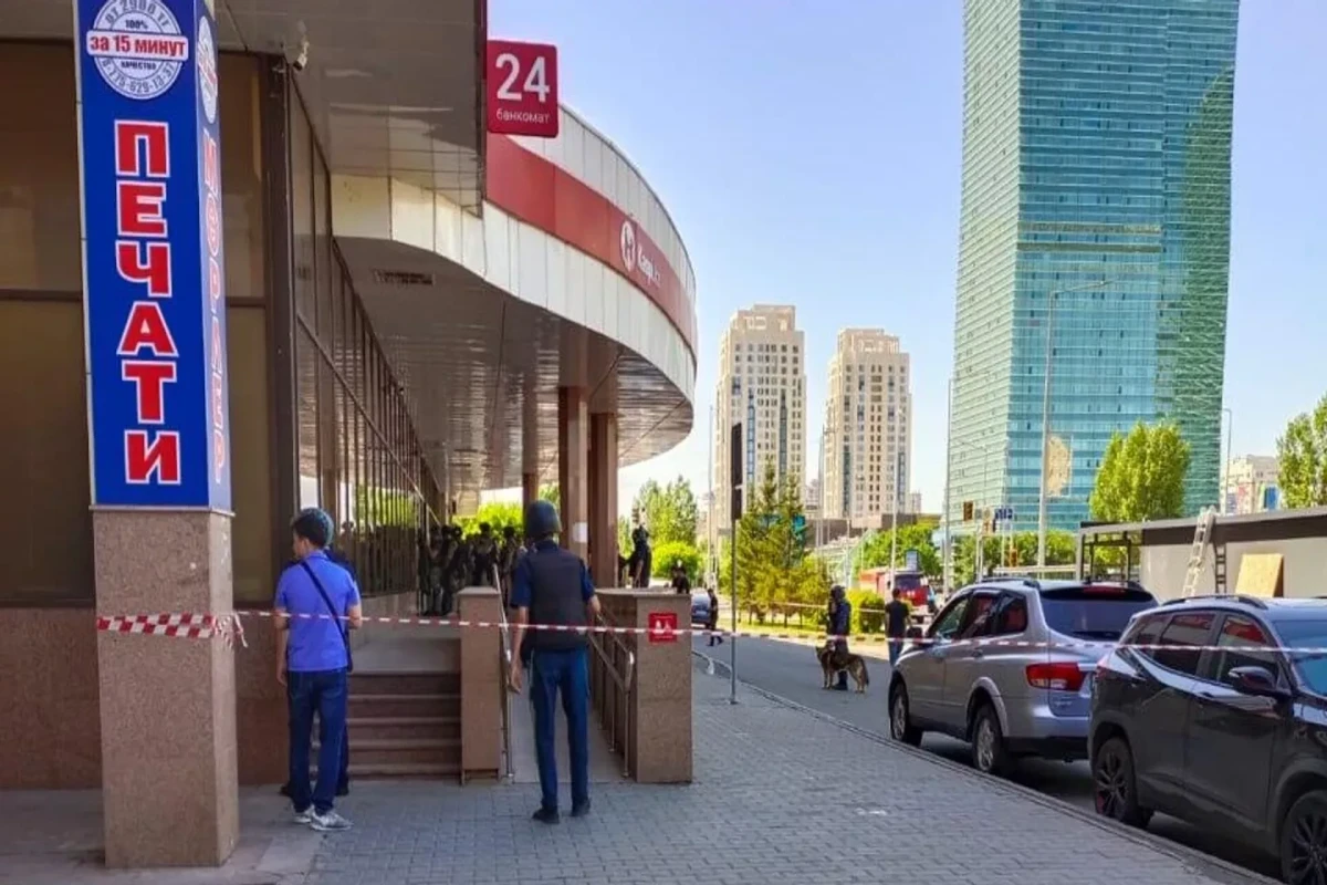 Astanada xüsusi əməliyyat zamanı bankın girov götürülən 7 əməkdaşı azad edilib - YENİLƏNİB-3 