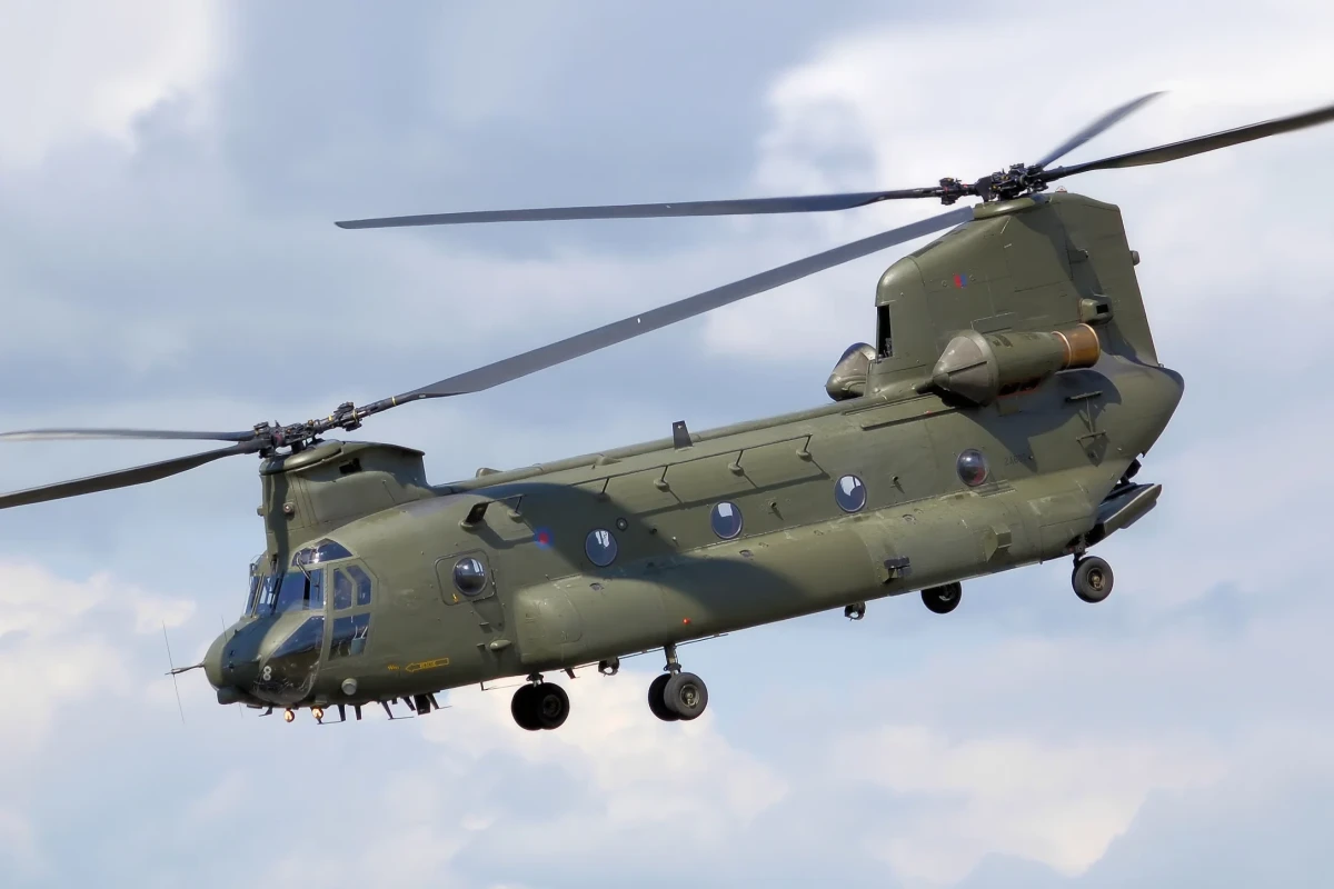Kanadada hərbi helikopter çaya düşüb, ölənlər var