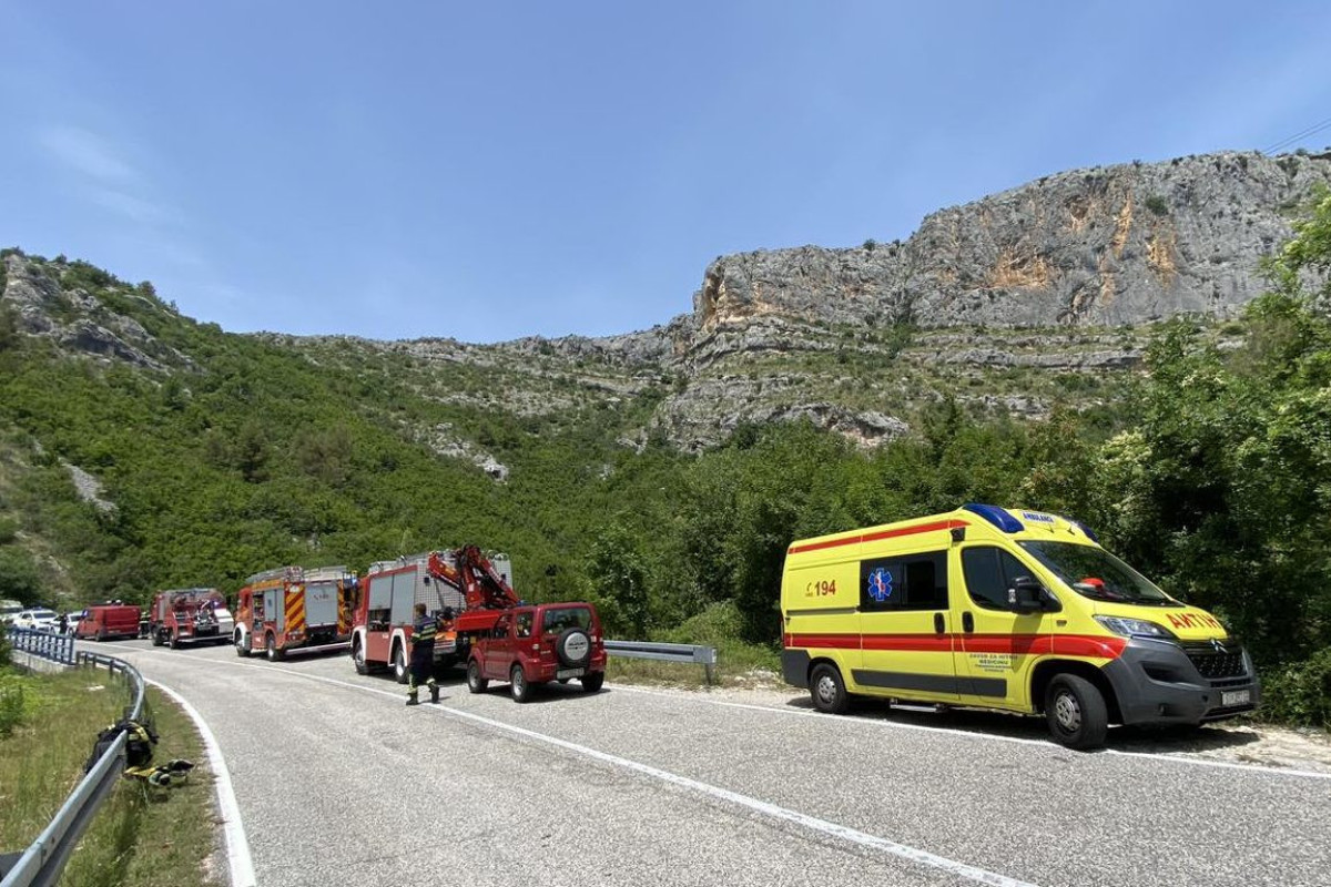 Xorvatiyada hərbi helikopter qəzaya uğrayıb, azı 2 nəfər ölüb