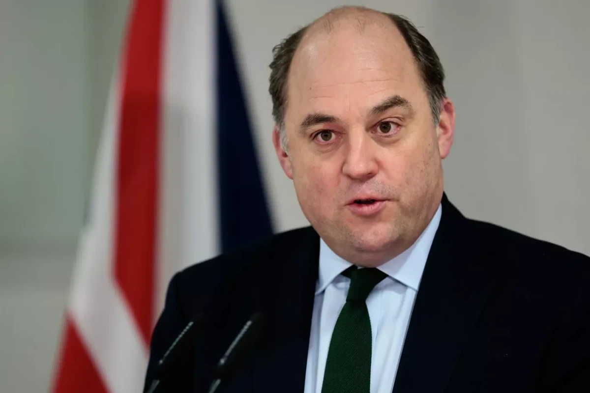Böyük Britaniyanın müdafiə naziri NATO-nun baş katibi olmayacağını bildirib