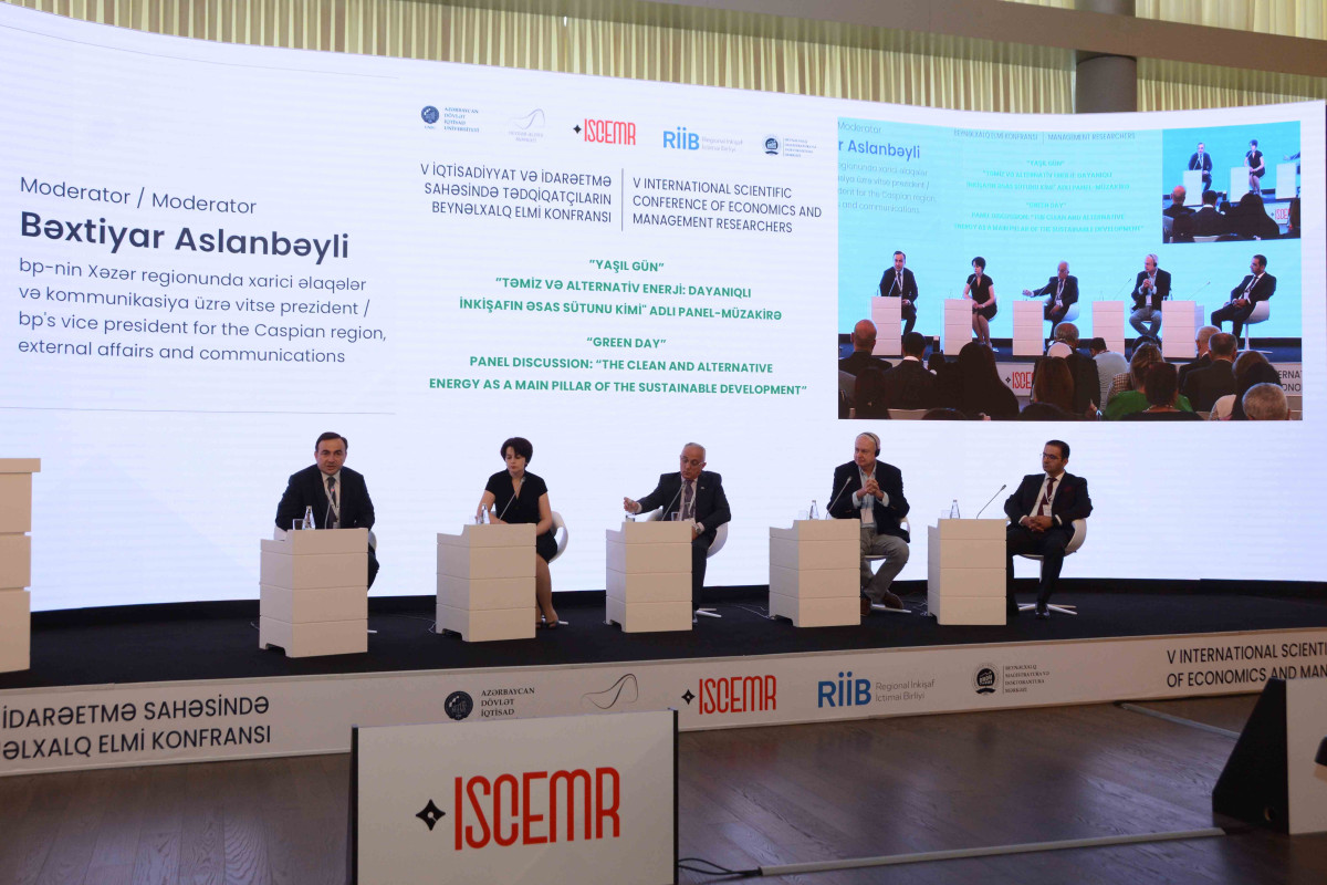 “Heydər Əliyev İli”nə həsr olunan beynəlxalq konfransda yaşıl iqtisadiyyatla bağlı aktual mövzular müzakirə olunub