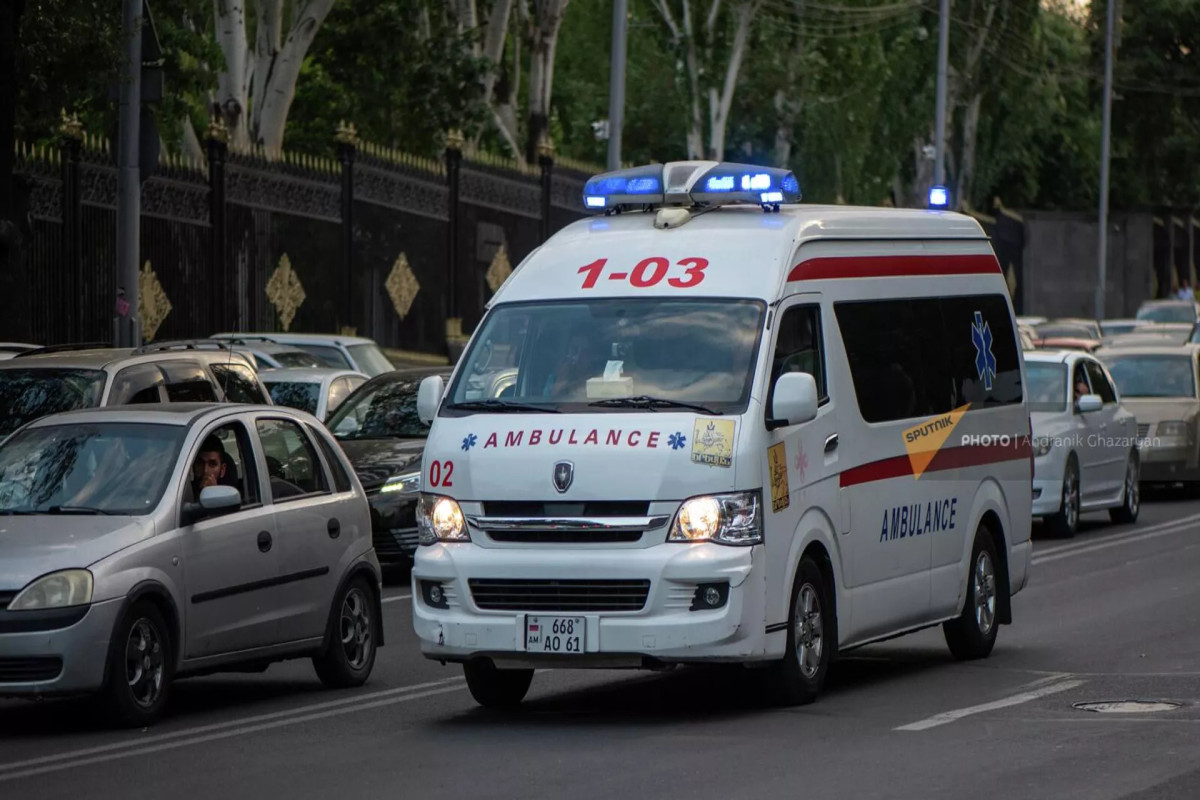 İrəvanda elektrik yarımstansiyasında partlayış olub, yaralı var