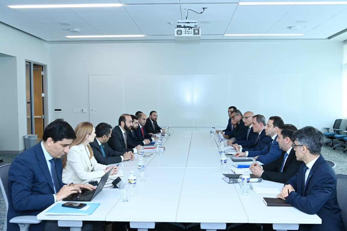 Meeting of Azerbaijani and Armenian FMs starts -<span class=