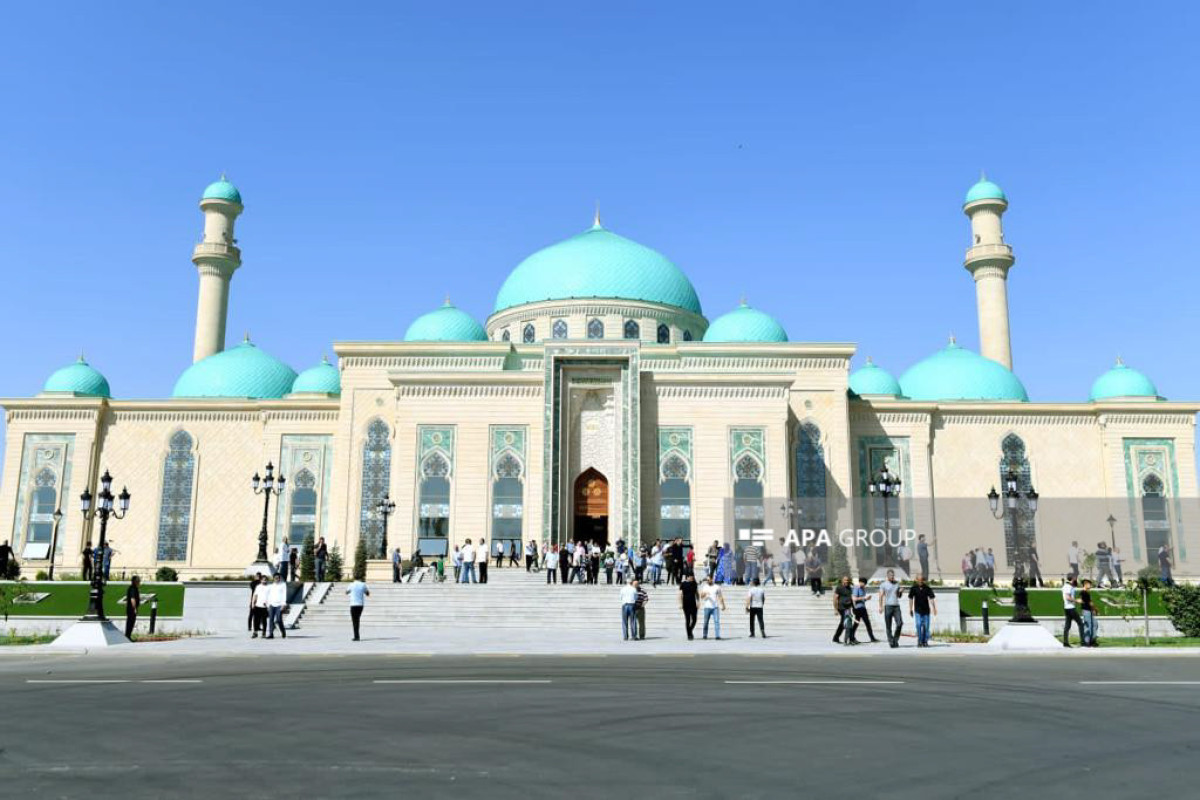Naxçıvanda bayram namazları qılınıb - FOTO 