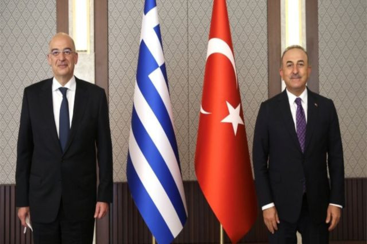 Глава МИД Турции  выразил соболезнования греческому коллеге