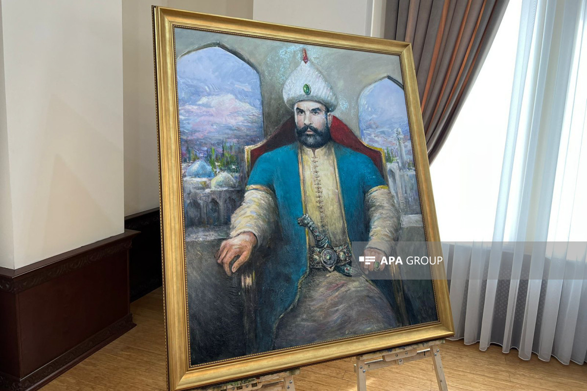 Общине Западного Азербайджана передали в подарок портрет иреванского хана -ФОТО 