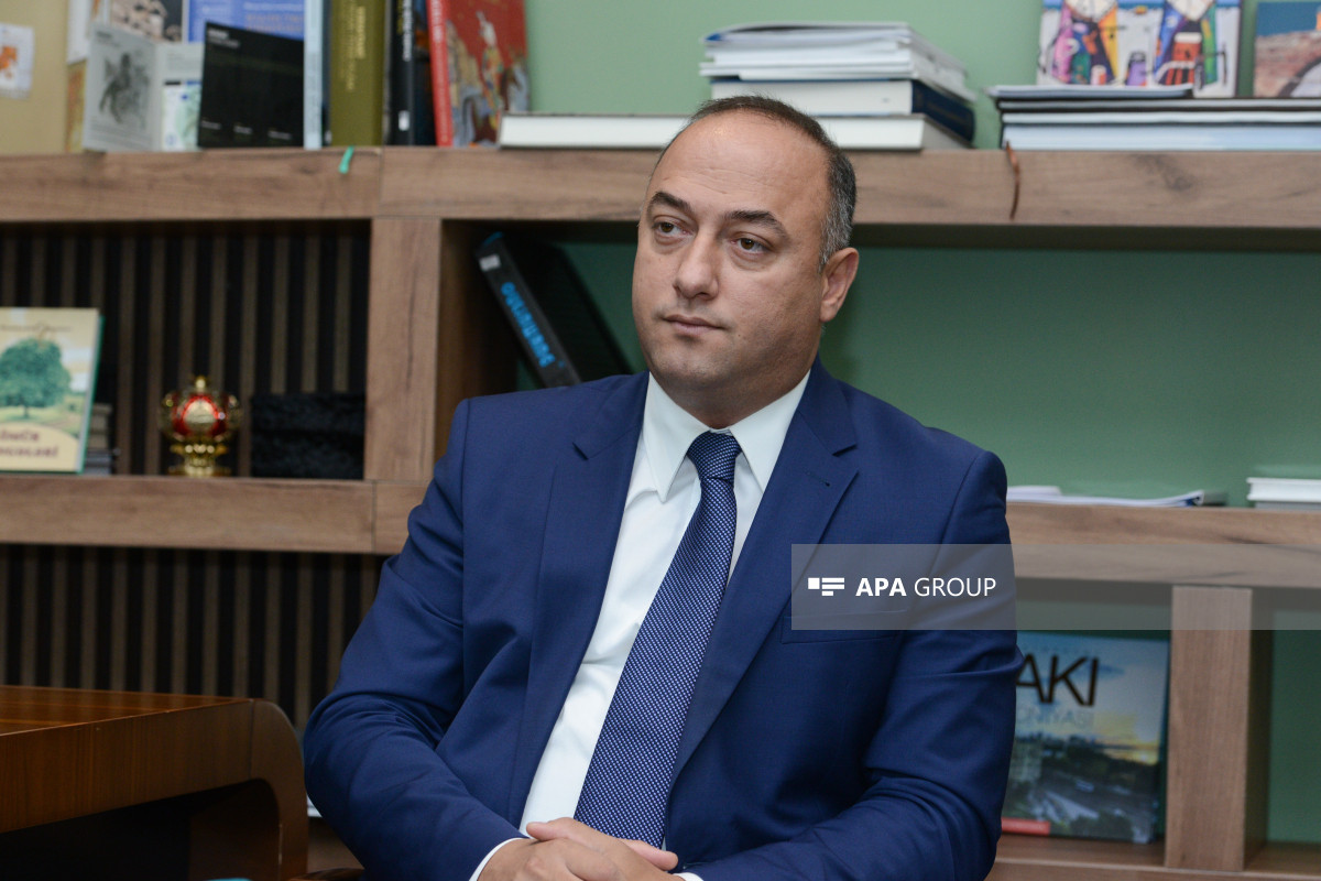 Prezident Dövlət Xidmətinin rəisini vəzifəsindən azad edib