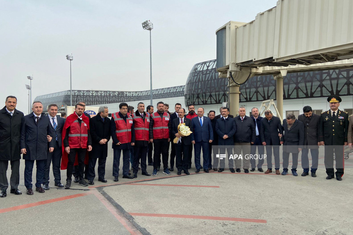 FHN-in Türkiyədə olan çevik xilasetmə qüvvələrinin bir hissəsi Bakıya qayıdıb - FOTO 