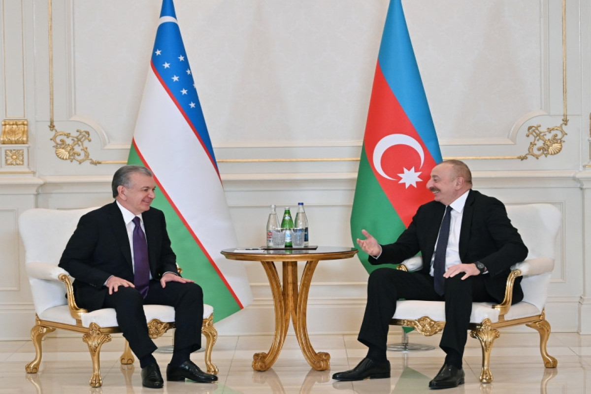 Президент Азербайджана поблагодарил Шавката Мирзиёева за участие Узбекистана в восстановлении Карабаха