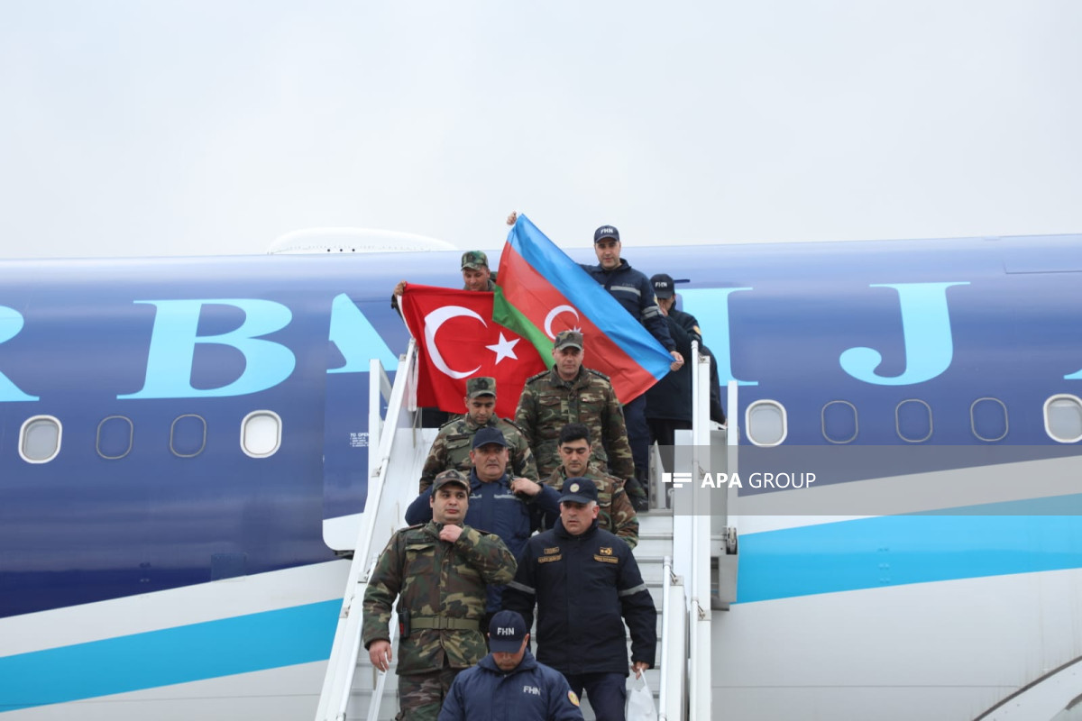FHN-in Türkiyədə olan çevik xilasetmə qüvvələrinin növbəti qrupu Bakıya qayıdıb  - VİDEO 