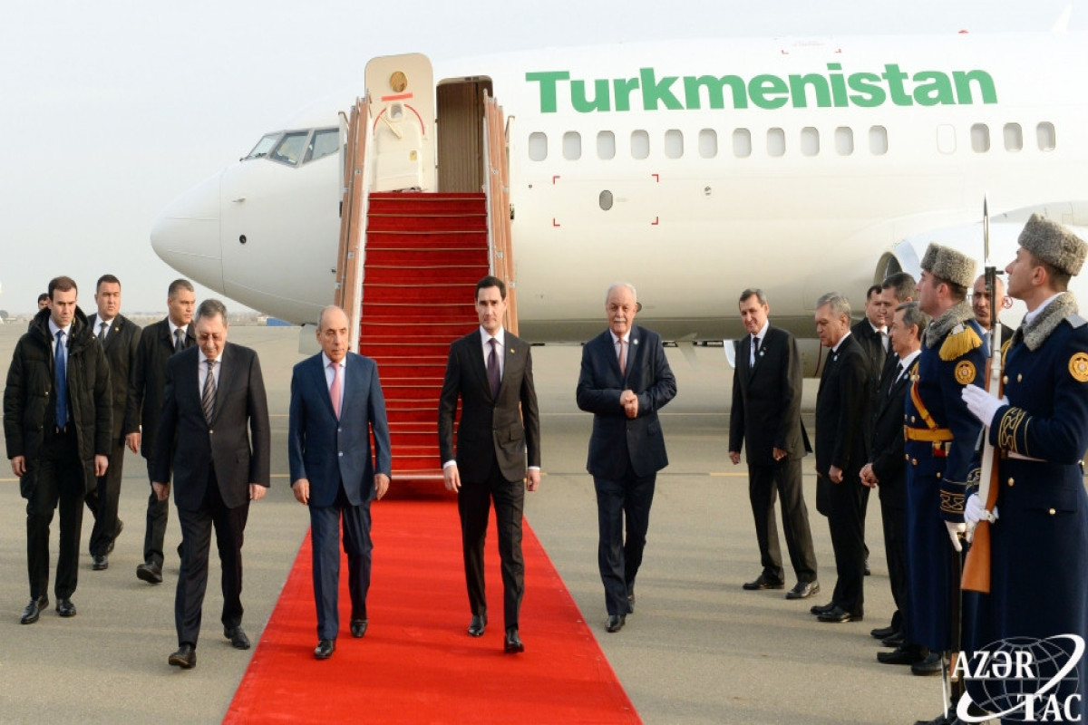 President of Turkmenistan arrives in Azerbaijan