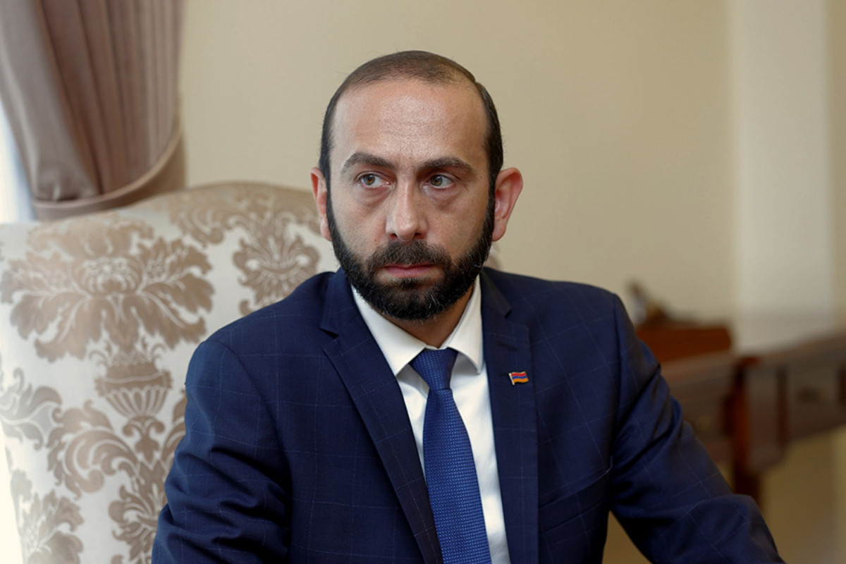 Mirzoyan Hindistana gedir