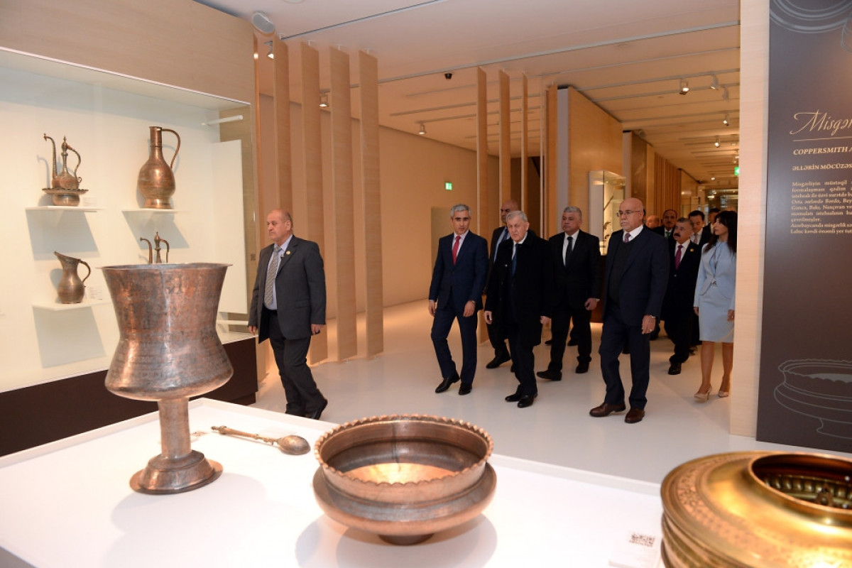 President of Iraq Abdullatif Jamal Rashid visits Heydar Aliyev Center-PHOTO 