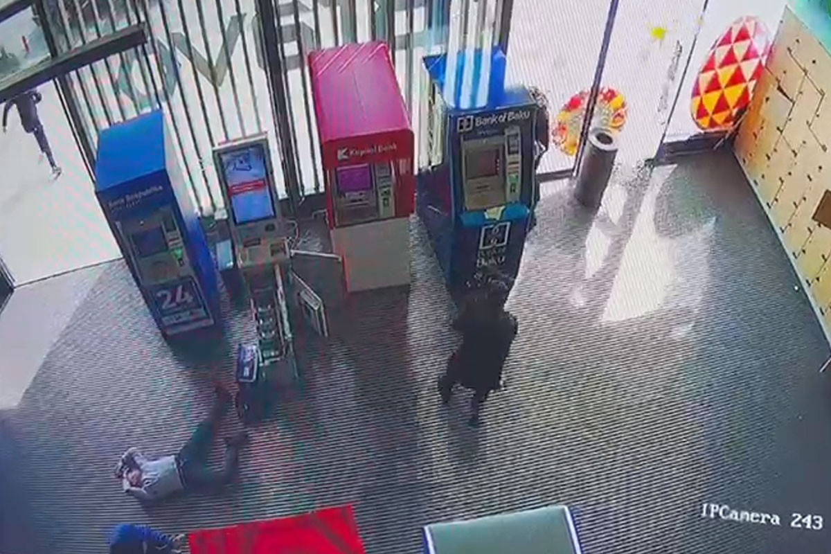 Распространились видеокадры со стрельбой в гипермаркете в Баку-ВИДЕО -ФОТО 