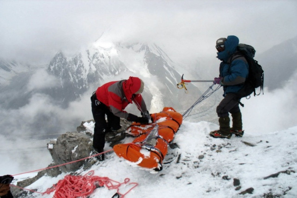 В результате схода снежной лавины в Турции погибли 2 альпиниста, 7 человек пострадали