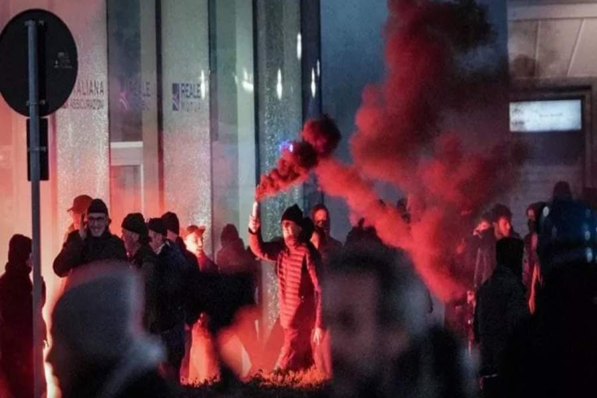 Столкновения анархистов с полицией произошли на севере Италии
