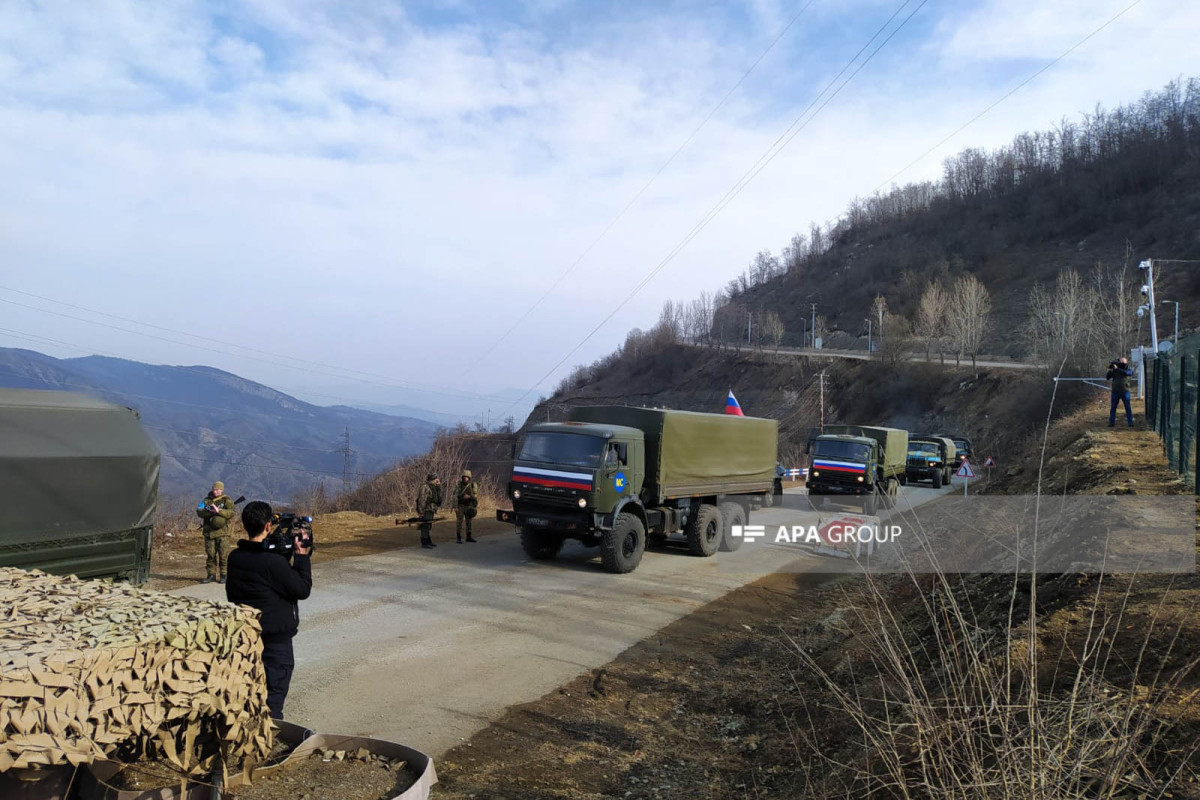 12 vehicles of Russian peacekeepers move freely through Lachin-Khankendi road-PHOTO 