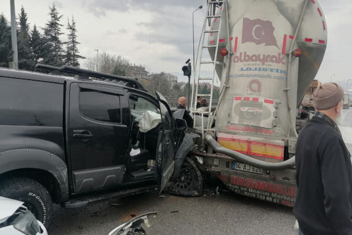 Türkiyədə sərnişin avtobusları və yük maşınları qəzaya düşüb, xeyli yaralı var - FOTO 