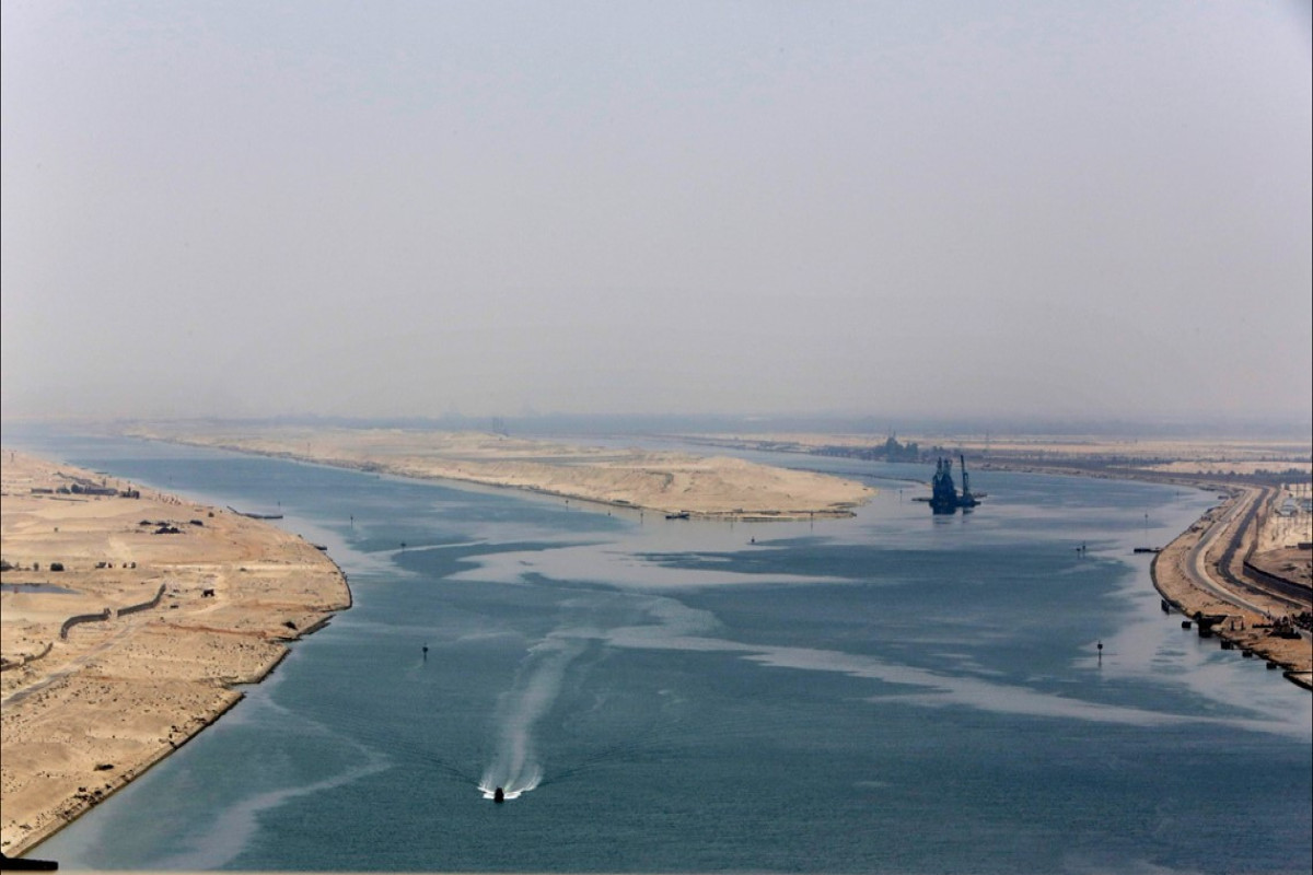 Container ship refloated in Egypt