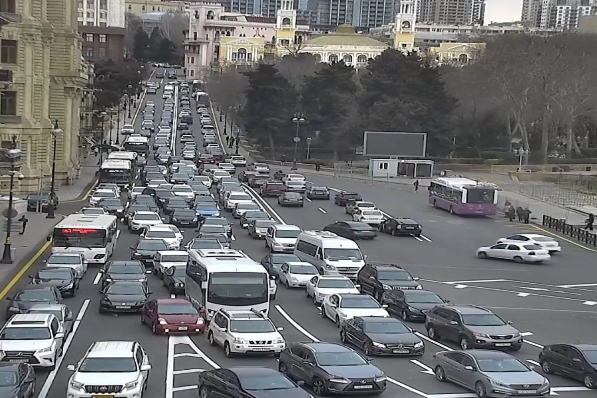 Bakıda sıxlıq müşahidə edilən yollar - SİYAHI 