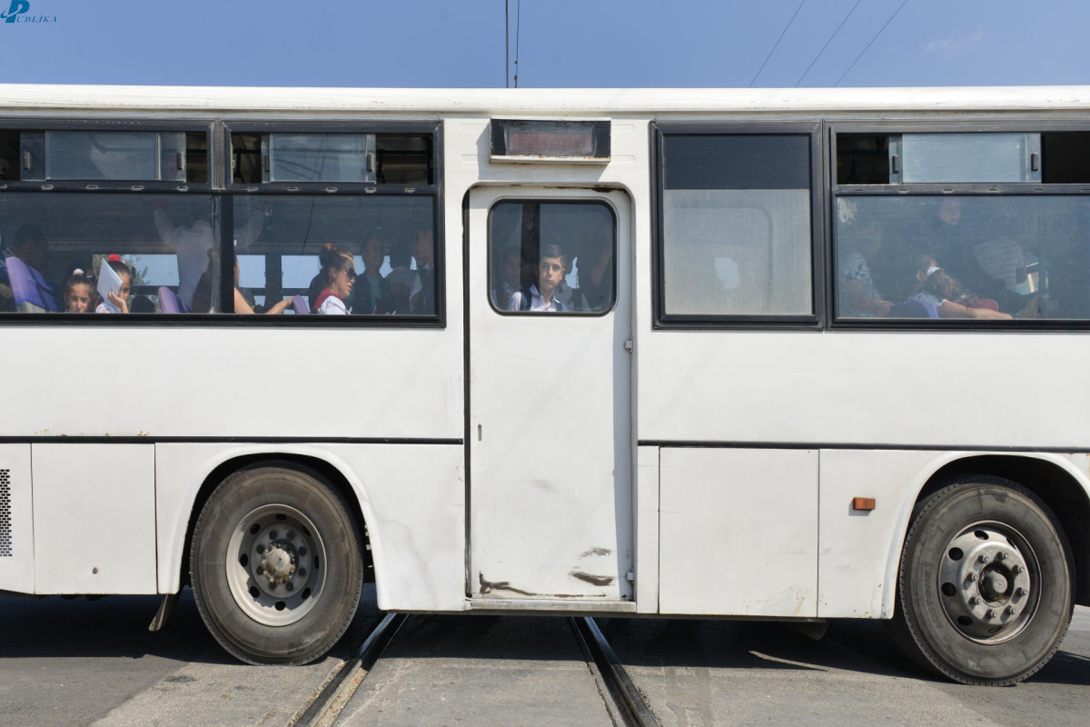 Sürücülük vəsiqəsi olmadan avtobus sürən şəxs həbs edilib