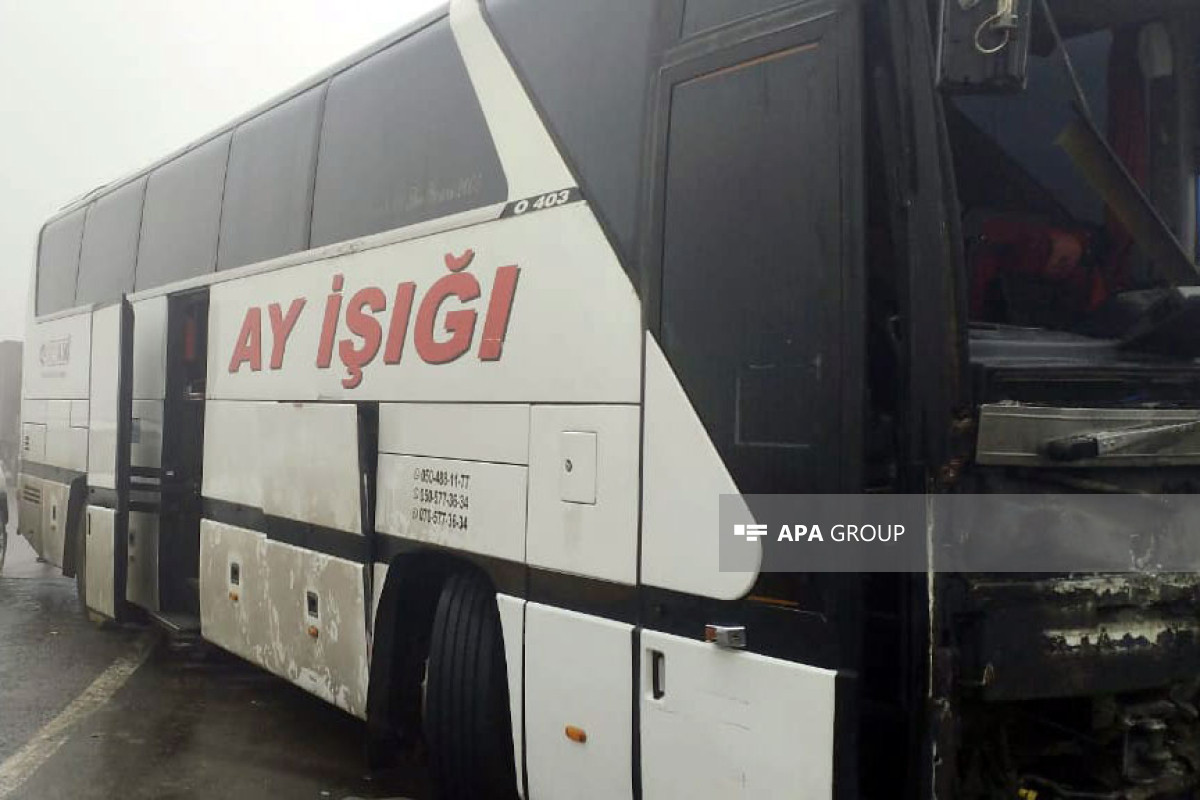 Автобус с футболистами попал в ДТП на дороге Исмаиллы-Шамахы, пострадали два человека-ОБНОВЛЕНО-2-ФОТО 