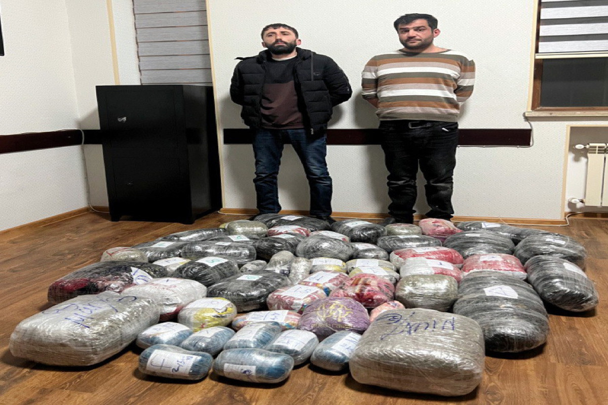Azerbaijan detains group trying to smuggle 83 kg of narcotics from Iran