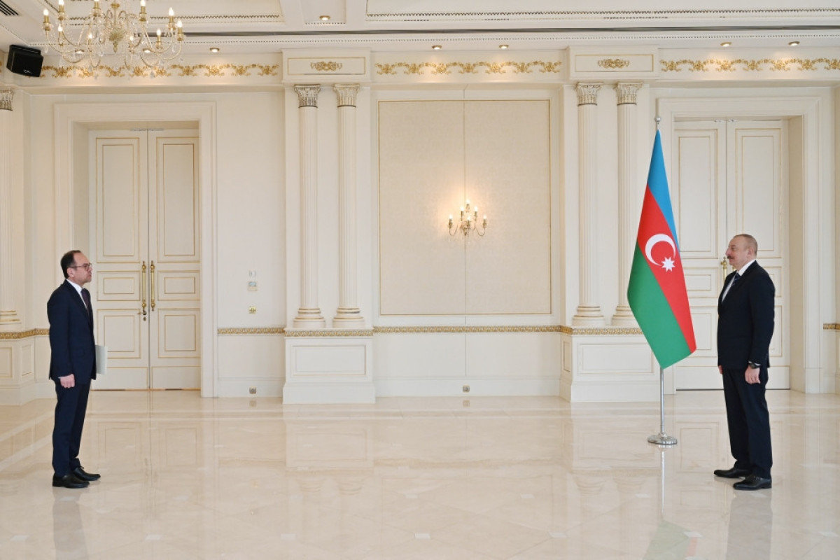 Президент Азербайджана принял верительные грамоты нового посла Болгарии