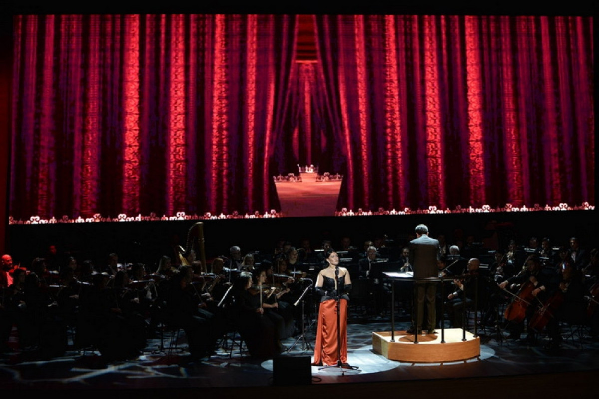Heydər Əliyev Mərkəzində “Opera və moda. Sultan Couture 20” konsert və sərgi keçirilib - FOTO 