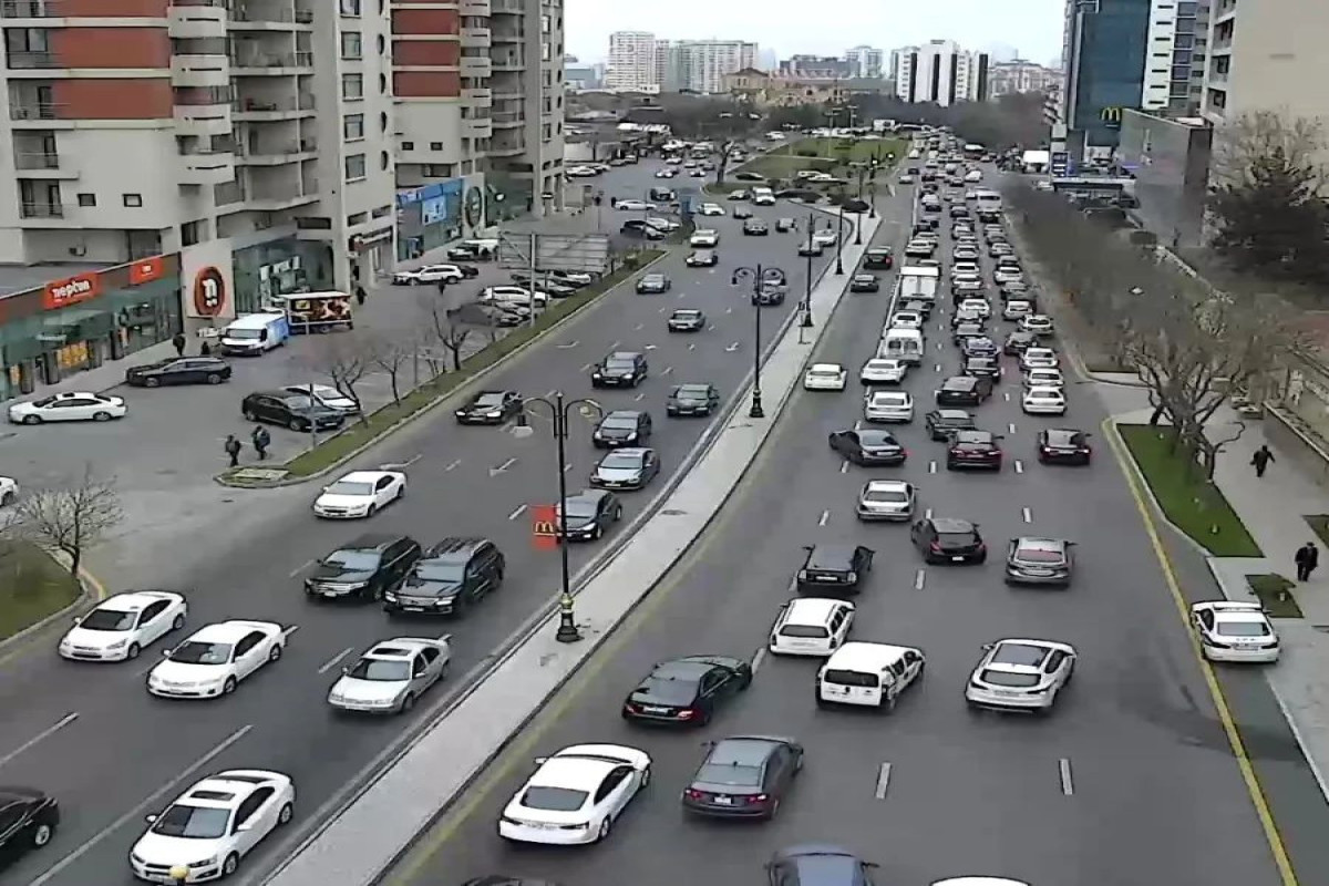 Bakıda sıxlıq müşahidə edilən yollar - SİYAHI 