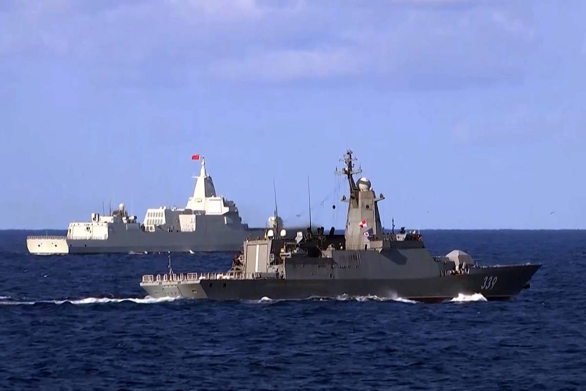 Тайвань зафиксировал приближение к острову 15 летательных аппаратов и 4 корабля НОАК