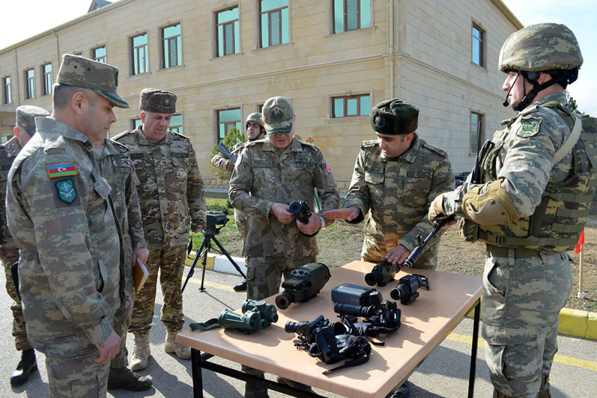 NATO Quru Qoşunları Komandanlığının qərargah rəisi hərbi hissədə olub - FOTO 