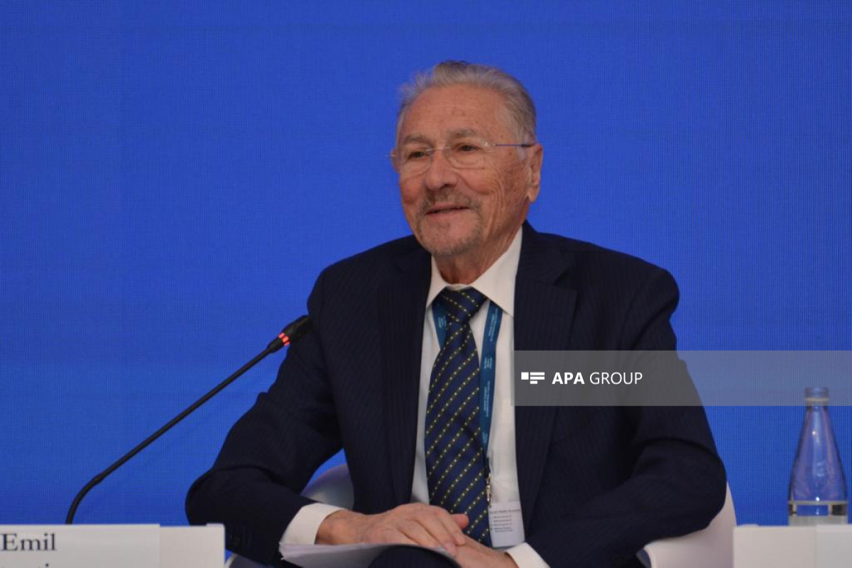 Rumıniyanın keçmiş prezidenti: “Heydər Əliyev öz müdrikliyi və baxışı ilə çiçəklənən Azərbaycan yaratdı”