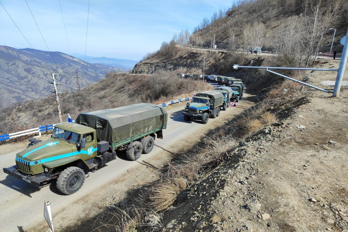 Cars of Russian peacekeepers move freely along Azerbaijan