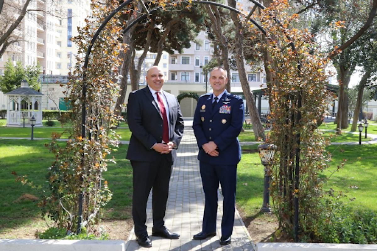 Бригадный генерал Европейского командования США прибыл с визитом в Азербайджан