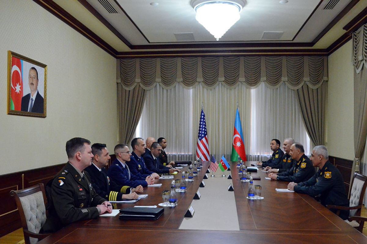 Керим Велиев встретился с делегацией Европейского командования США