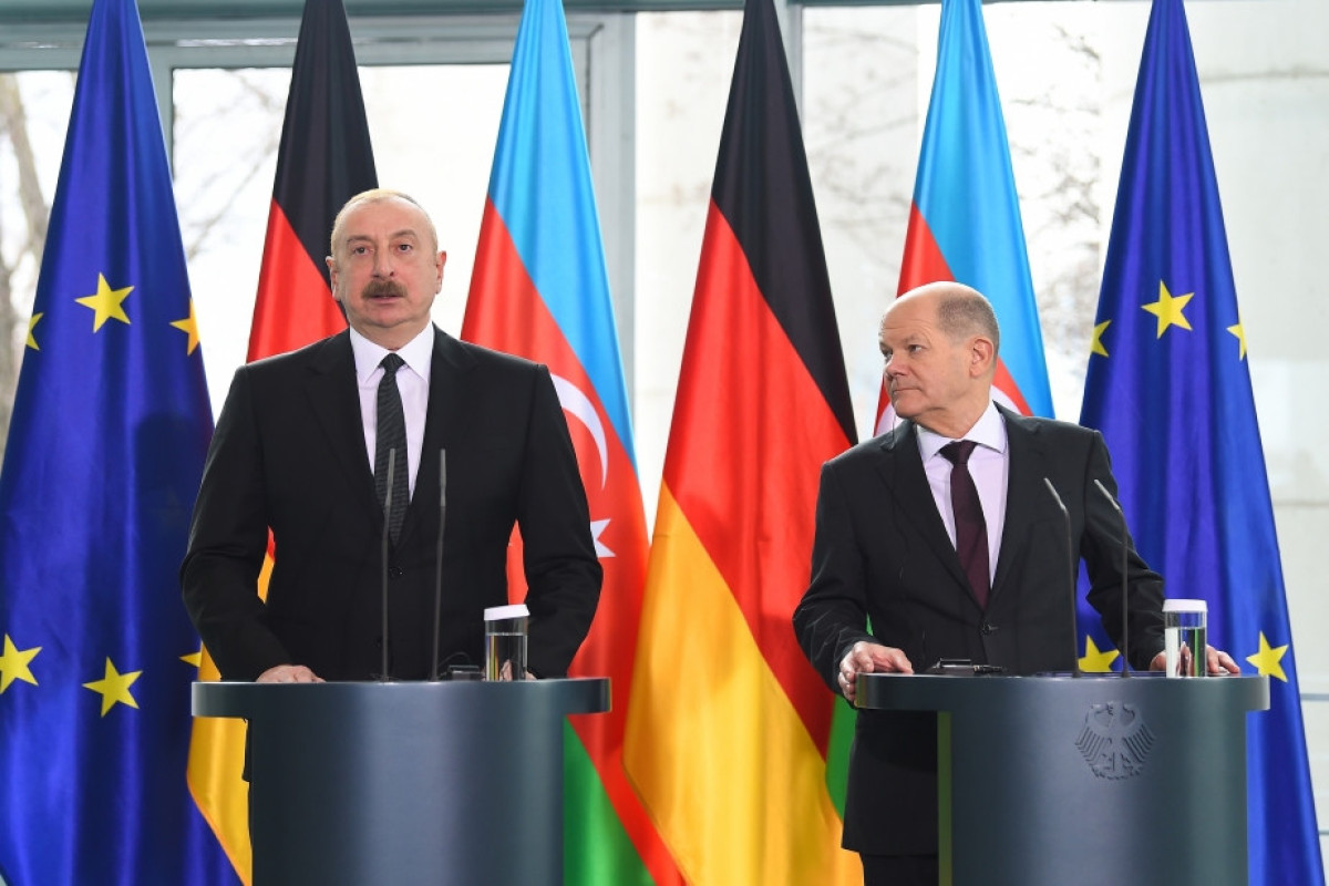 Ilham Aliyev, President of Azerbaijan,  German Chancellor Olaf Scholz