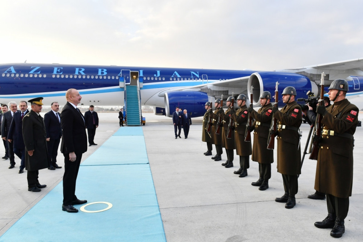President Ilham Aliyev pays a visit to Türkiye