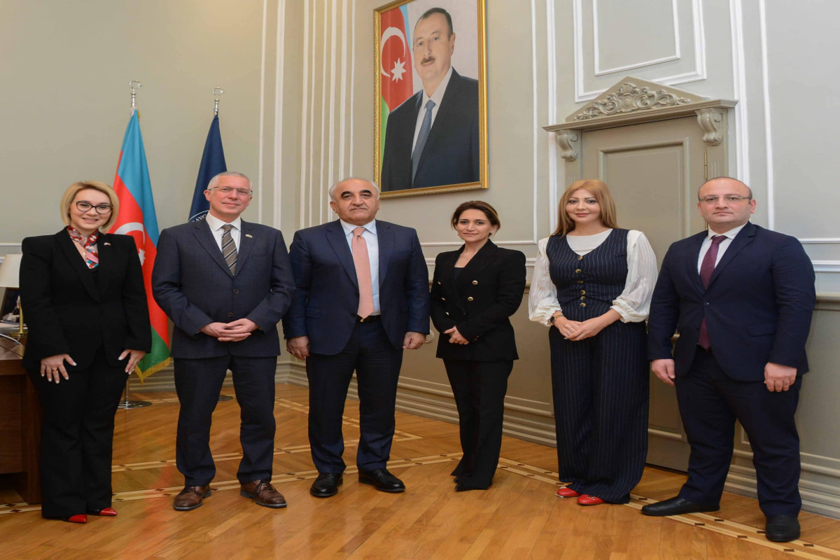 Britaniya səfiri UNEC-də olub