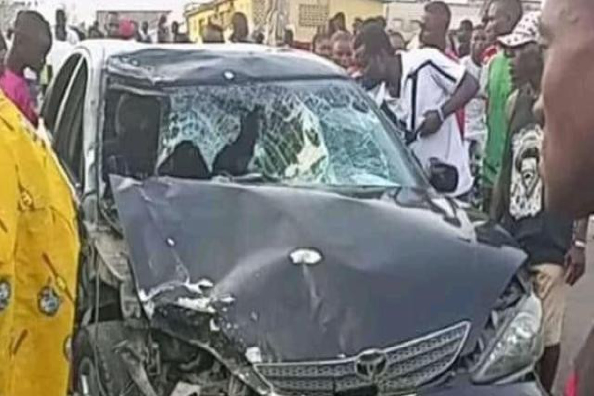 Nigeriyada sərnişin avtobusu ilə avtomobil toqquşub, 17 nəfər ölüb