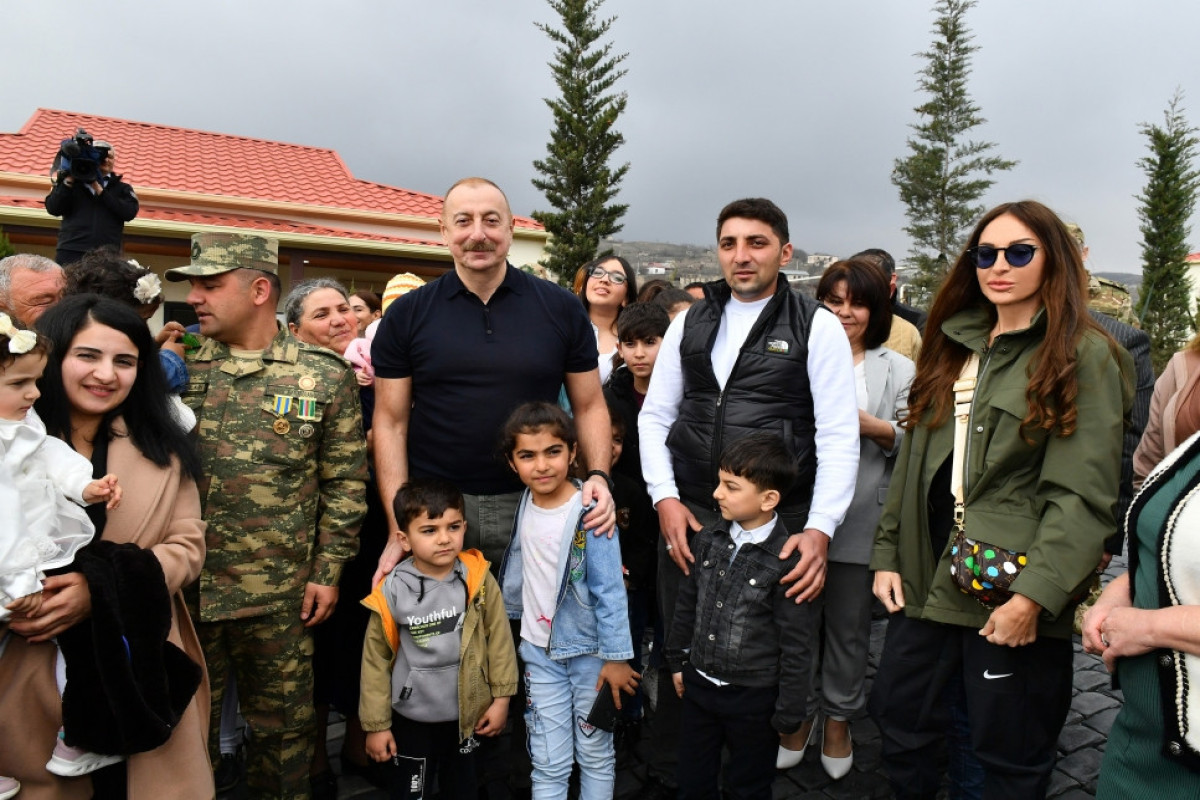 Глава государства ознакомился с работой в селе Талыш, разжег праздничный костер и поздравил азербайджанский народ -ОБНОВЛЕНО -ФОТО 