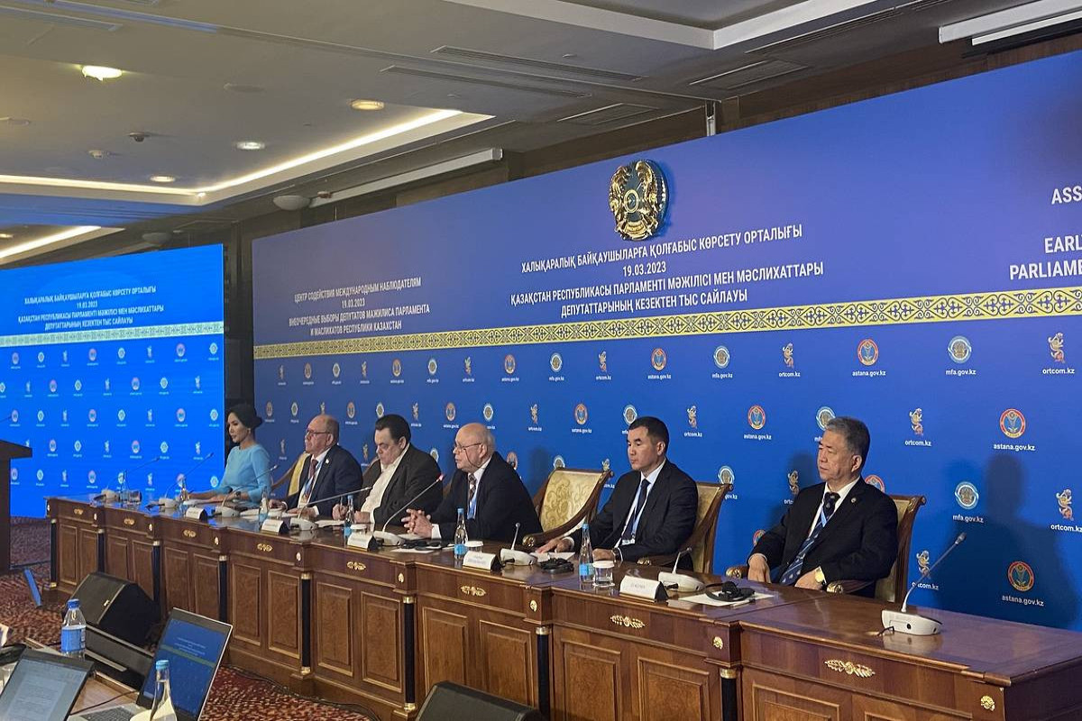 Sloveniyanın xarici işlər naziri Serbiya və Kosovo arasında razılaşmaları alqışlayıb