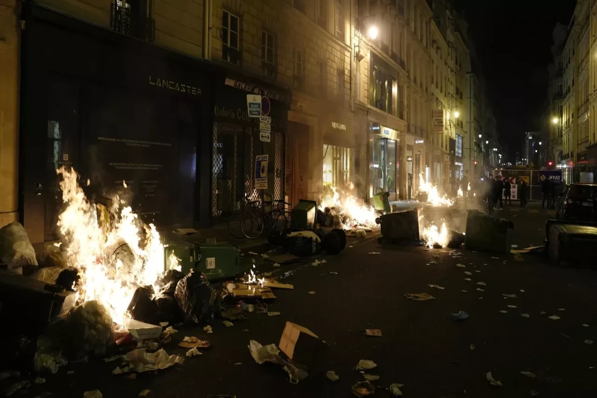Seventy people reportedly detained in Paris during protests against pension reform