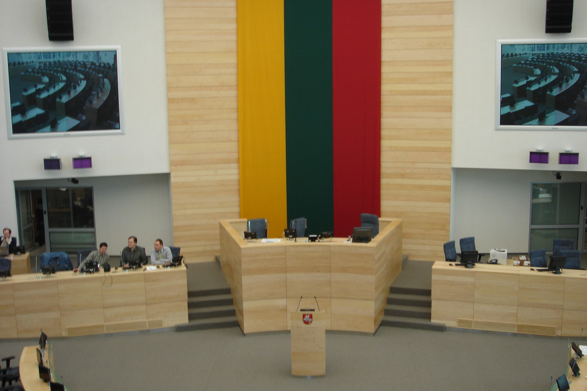 В Литве принят закон, запрещающий россиянам и белорусам подавать заявления на гражданства